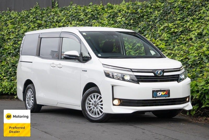 2017 Toyota Voxy V