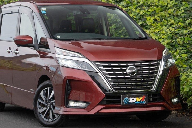 2021 Nissan Serena 8 Seater, photo 2