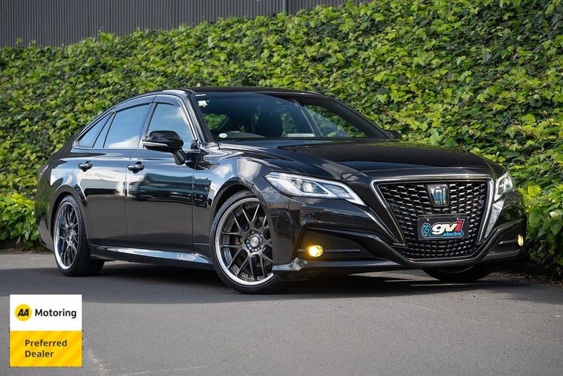 2018 Toyota Crown Hybrid