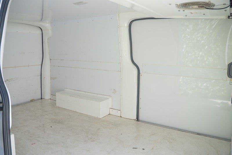 2022 Nissan NV350, photo 2