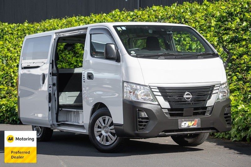 2022 Nissan NV350 Caravan