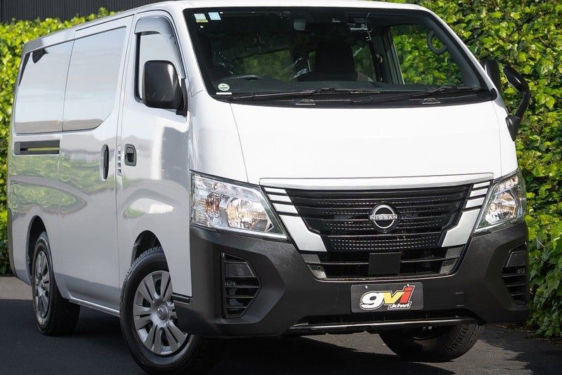 2022 Nissan NV350 Caravan, photo 3