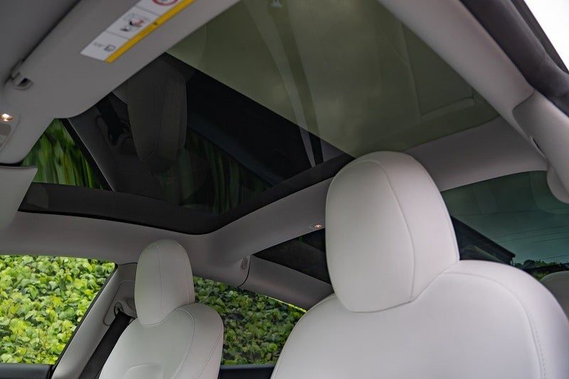 2021 Tesla Model 3 Long Range AWD, photo 2