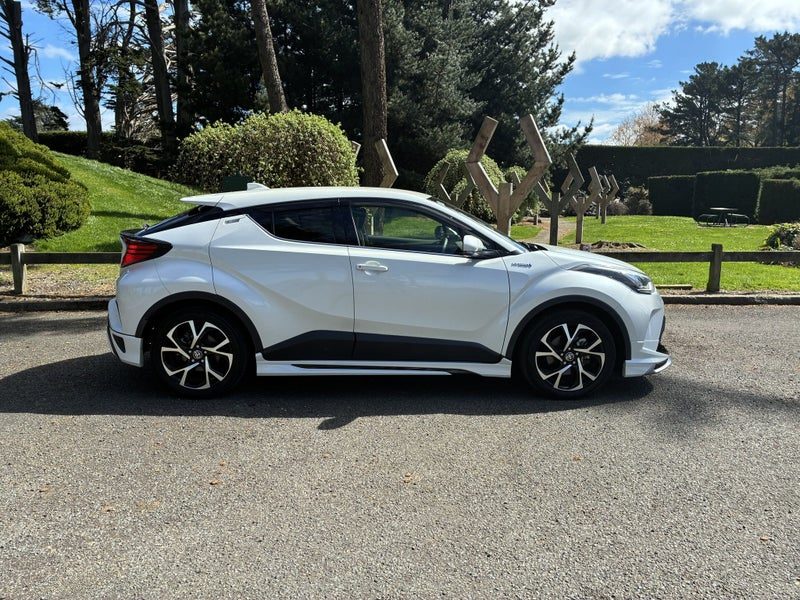 2020 Toyota C-HR Hybrid G, photo 2