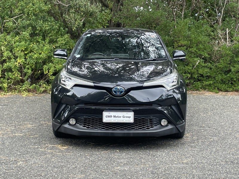 2017 Toyota C-HR Hybrid, photo 2