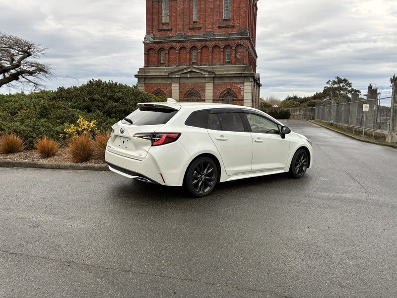 2021 Toyota Corolla Touring Hybrid WxB, photo 3