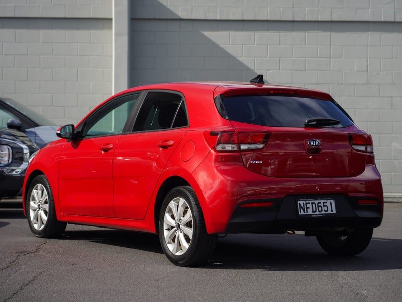2021 Kia Rio EX 1.4P 6A 5Dr Hatch, photo 2