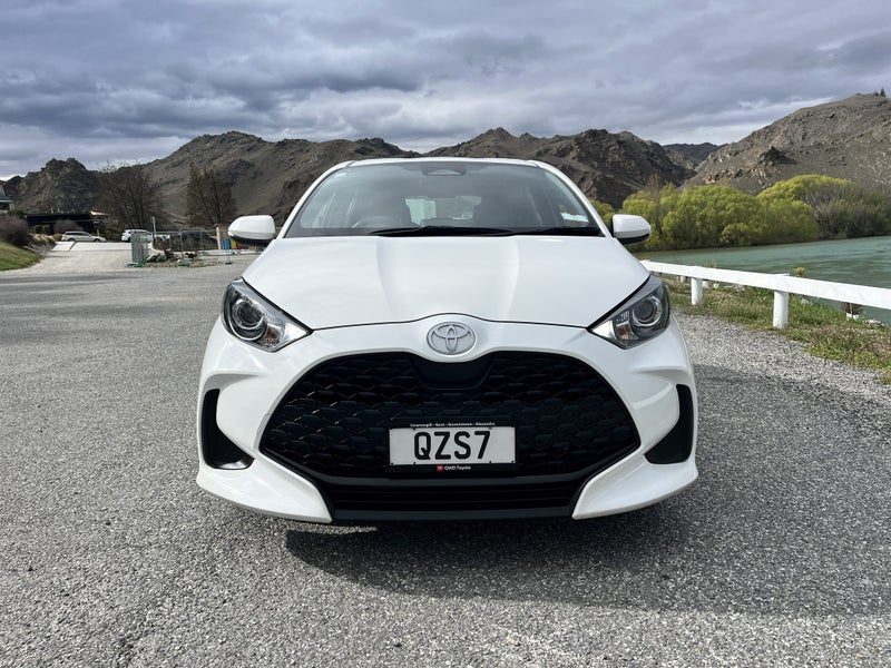 2024 Toyota Yaris GX 1.5P Hybrid Auto, photo 2