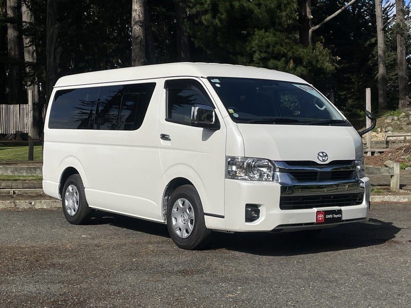 2025 Toyota Hiace GL 10 Seater