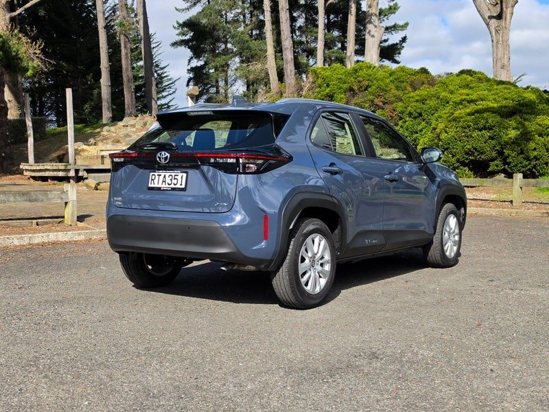 2026 Toyota Yaris Cross GX Hybrid, photo 3