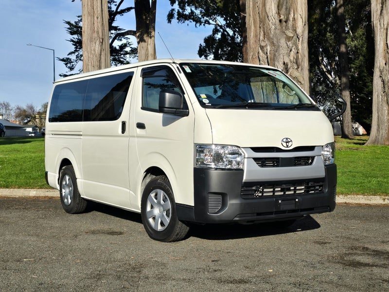 2022 Toyota Hiace DX, main photo