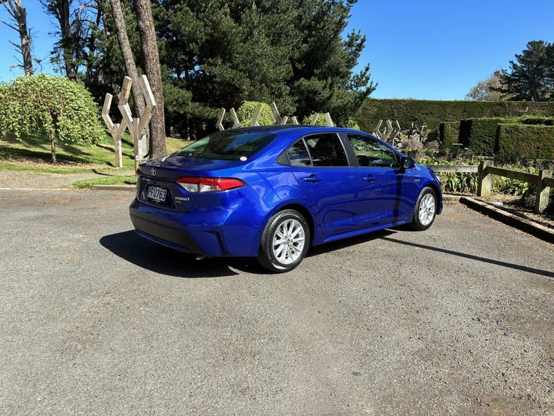 2022 Toyota Corolla SX Hybrid, photo 3