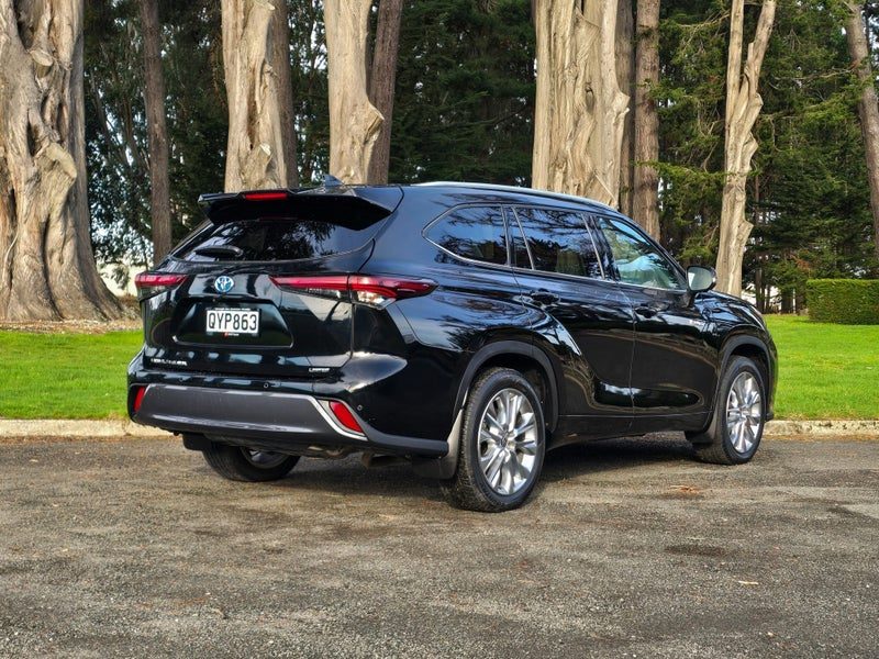 2024 Toyota Highlander Limited ZR Hybrid AWD, photo 3