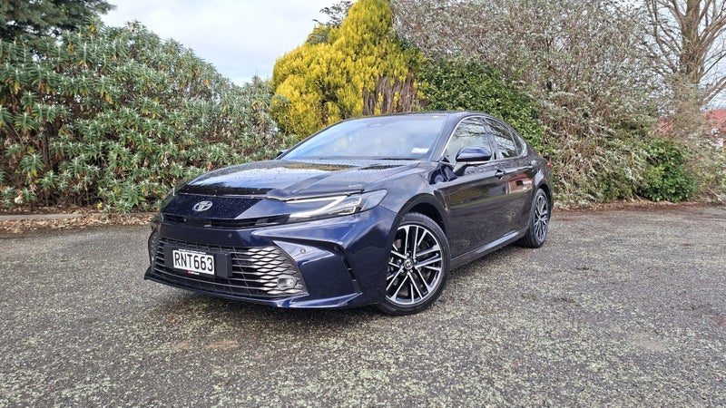 2026 Toyota Camry ZR 2.5 Petrol Hybrid, photo 3