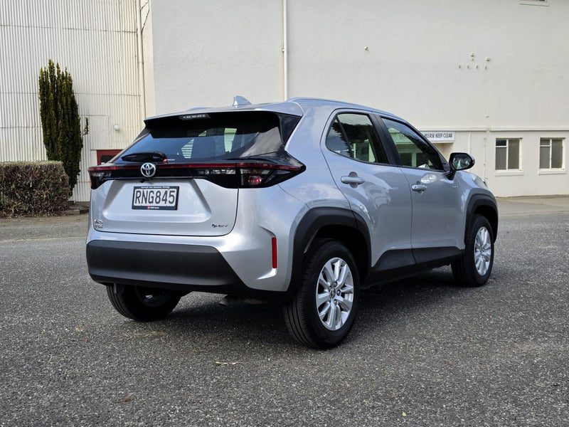 2025 Toyota Yaris Cross GX Hybrid, photo 3