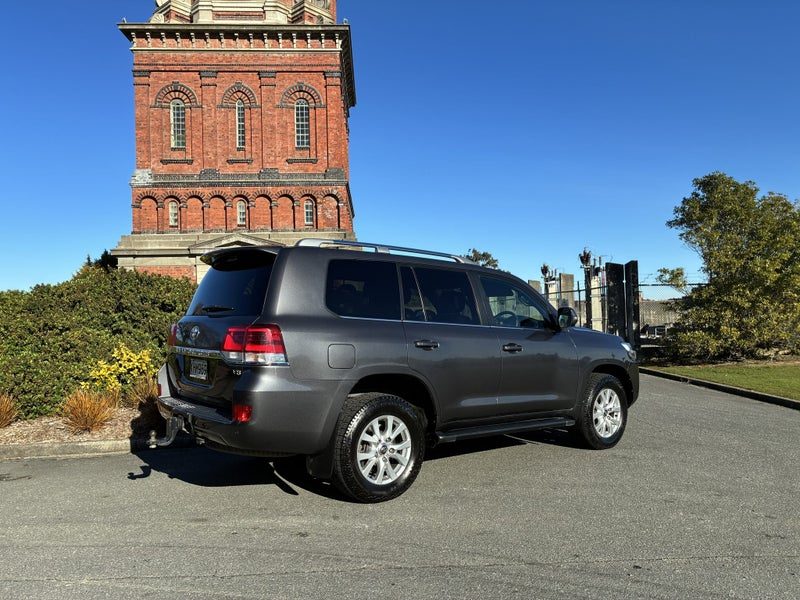 2017 Toyota Land Cruiser 200 VX, photo 3