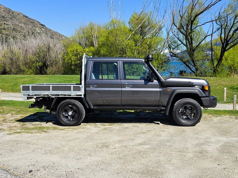 2026 Toyota Land Cruiser 70 LX 4WD, photo 2