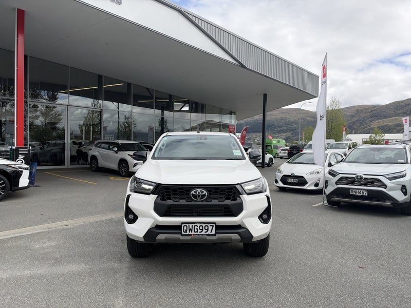 2024 Toyota Hilux SR5, photo 2