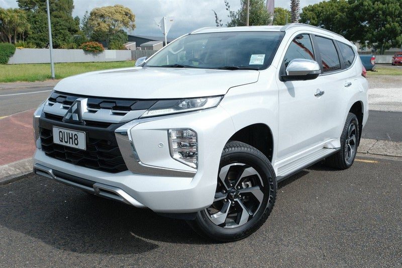 2024 Mitsubishi Pajero Sport VRX