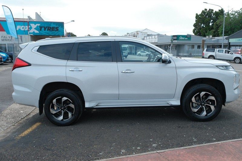 2024 Mitsubishi Pajero Sport VRX, photo 3