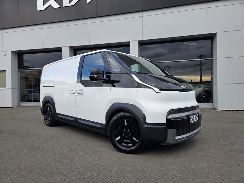 2026 Kia PV5 CARGO STANDARD ROOF (71.2kWh)