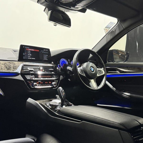 2019 BMW 523i M-Sport Touring New Shape, photo 3