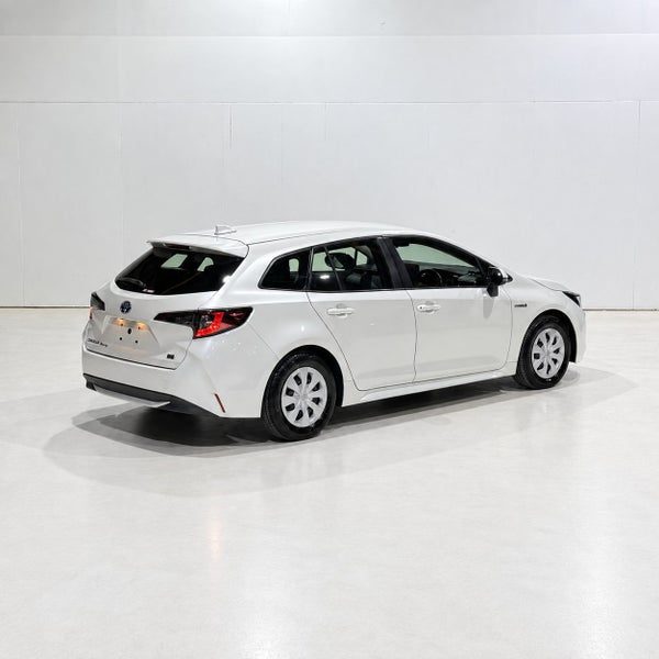 2020 Toyota Corolla Touring Hybrid G-X, photo 2