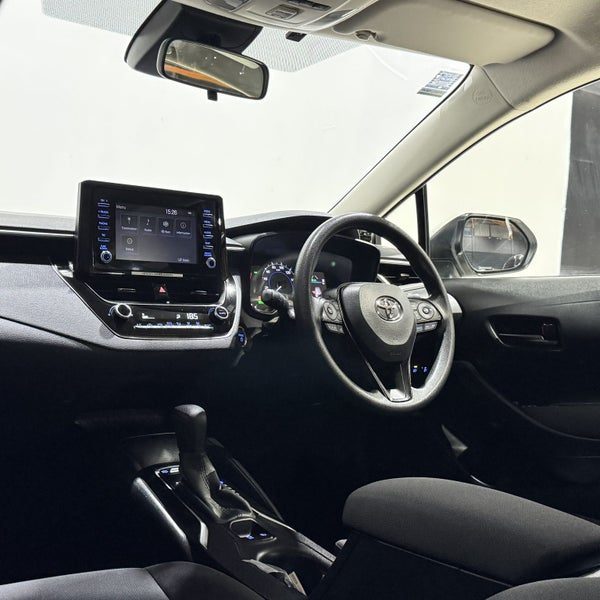 2020 Toyota Corolla Touring Hybrid G-X, photo 3