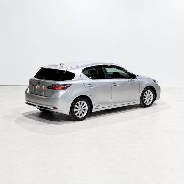 2013 Lexus CT 200h Hybrid Version C, photo 2