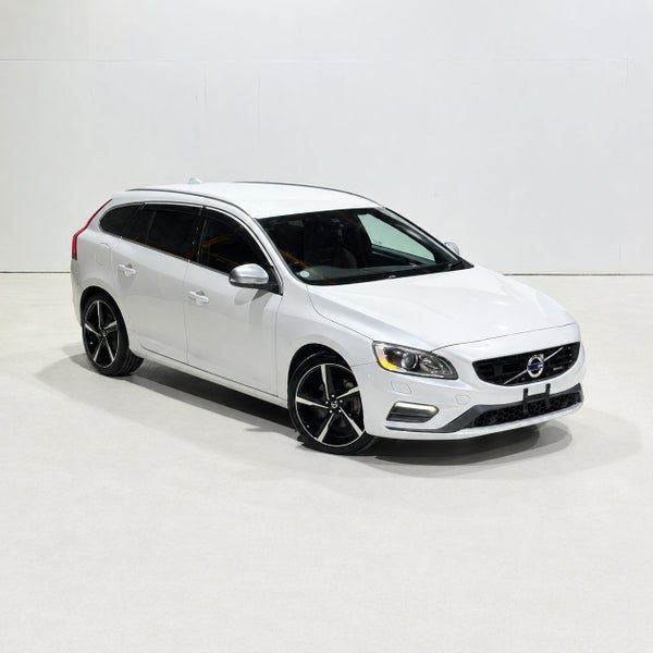 2014 Volvo V60 3.0 T6 R-DESIGN WAGON AWD