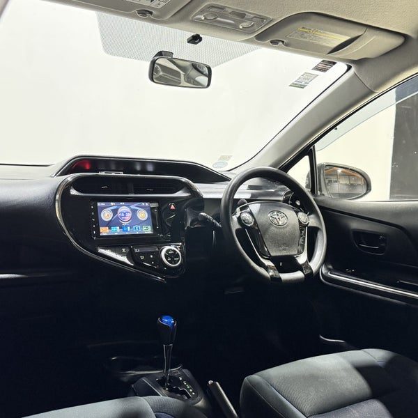 2018 Toyota Aqua Facelfit Hybrid No ORC, photo 3