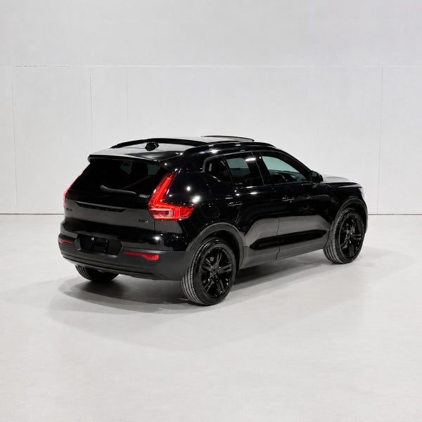 2021 Volvo XC40 B5 R-Design 184Kw AWD, photo 2