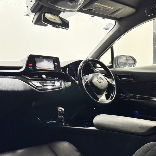 2017 Toyota C-HR Hybrid G-Model LED Light, photo 3