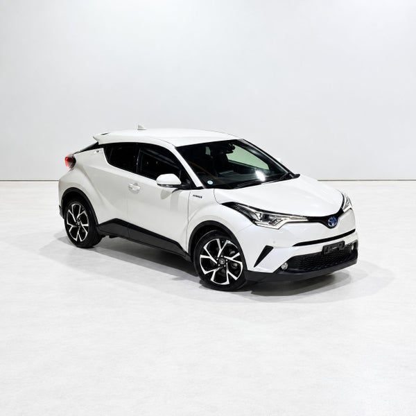 2017 Toyota C-HR Hybrid G-Model Leather, main photo