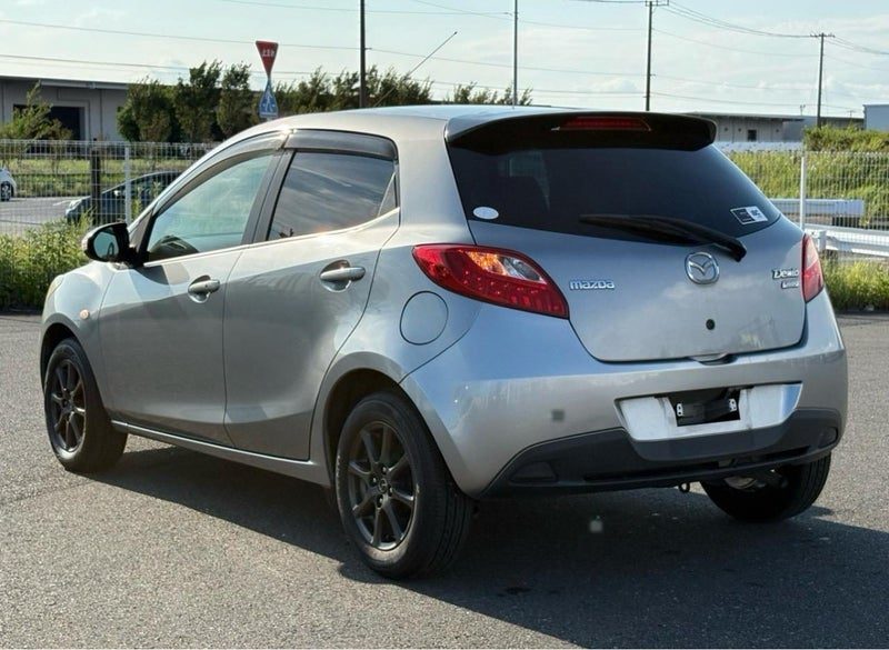 2013 Mazda Demio, photo 2
