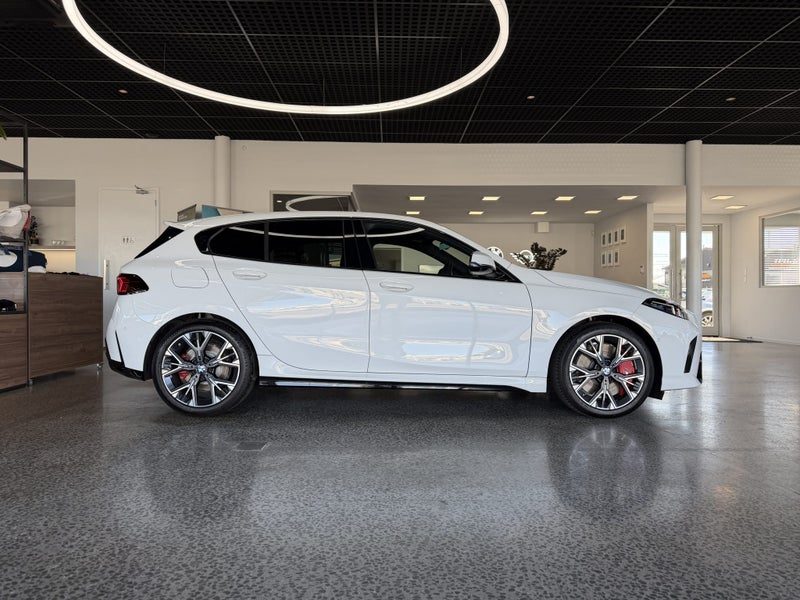 2026 BMW 120i 120 Hatch M Sport Pro, photo 3