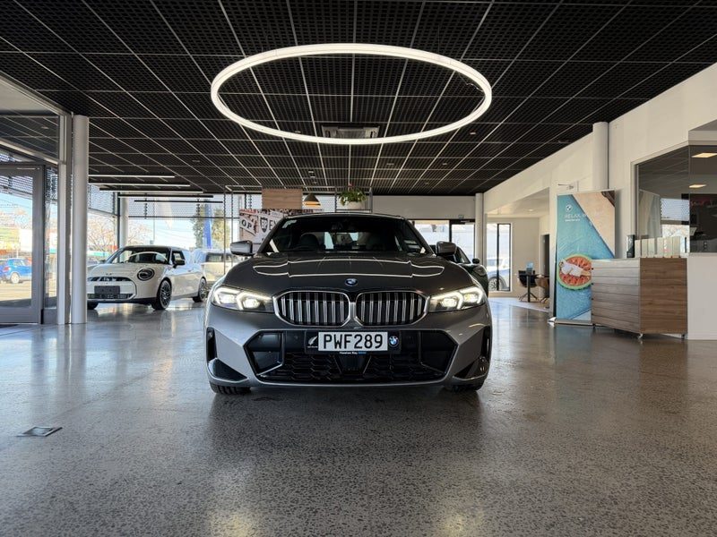 2023 BMW 330e Sedan M Sport, photo 2