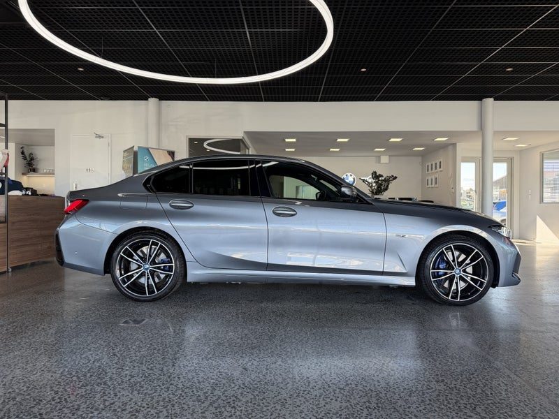 2023 BMW 330e Sedan M Sport, photo 3