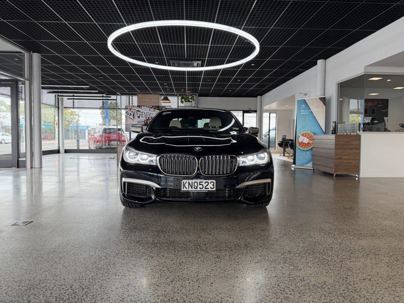2017 BMW 760LI M760 Li xDrive Sedan, photo 2