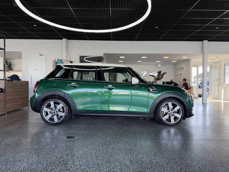 2019 MINI Cooper 5-Dr Hatch 60 Years Edition, photo 3