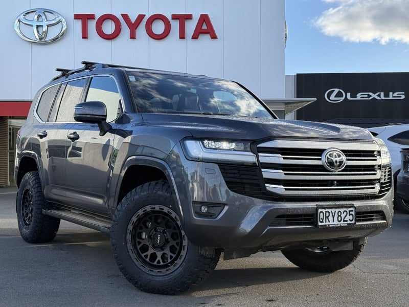 2024 Toyota Land Cruiser VX