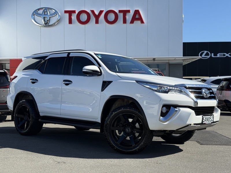 2016 Toyota Fortuner 4WD LIMITED 2.8DT SUV