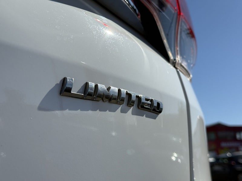 2016 Toyota Fortuner 4WD LIMITED 2.8DT SUV, photo 2