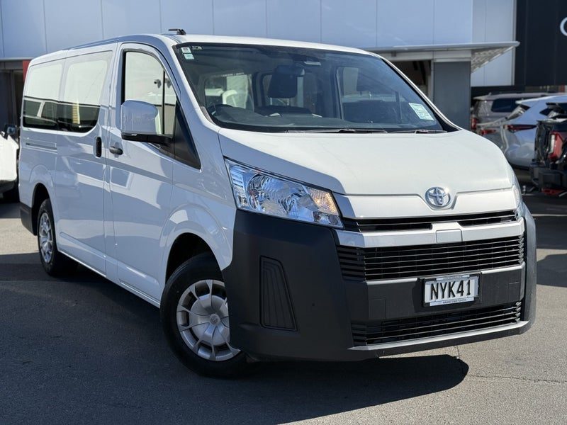 2021 Toyota Hiace ZR 2.8DT 6AT RWD - Certified, photo 2