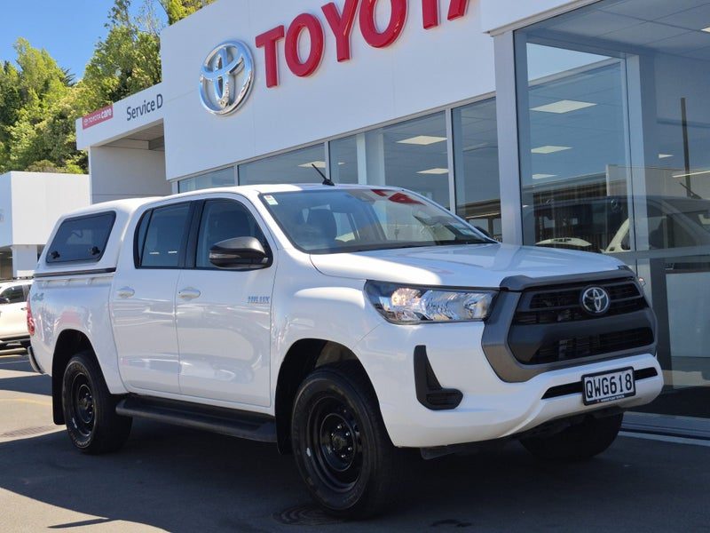 2024 Toyota Hilux SR 2.8DT HYB 4WD Auto