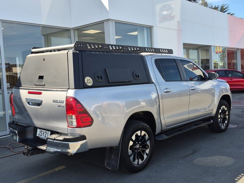 2016 Toyota Hilux SR5 2.8DT 4WD Auto, photo 3