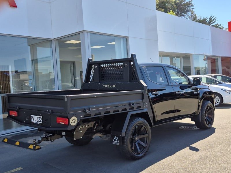 2023 Mitsubishi Triton GLX 2.4TD 4WD 6A Flat deck, photo 3