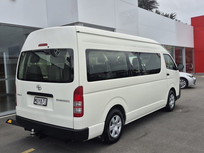 2020 Toyota Hiace ZX minibus 3.0DT 12Seater Auto, photo 3
