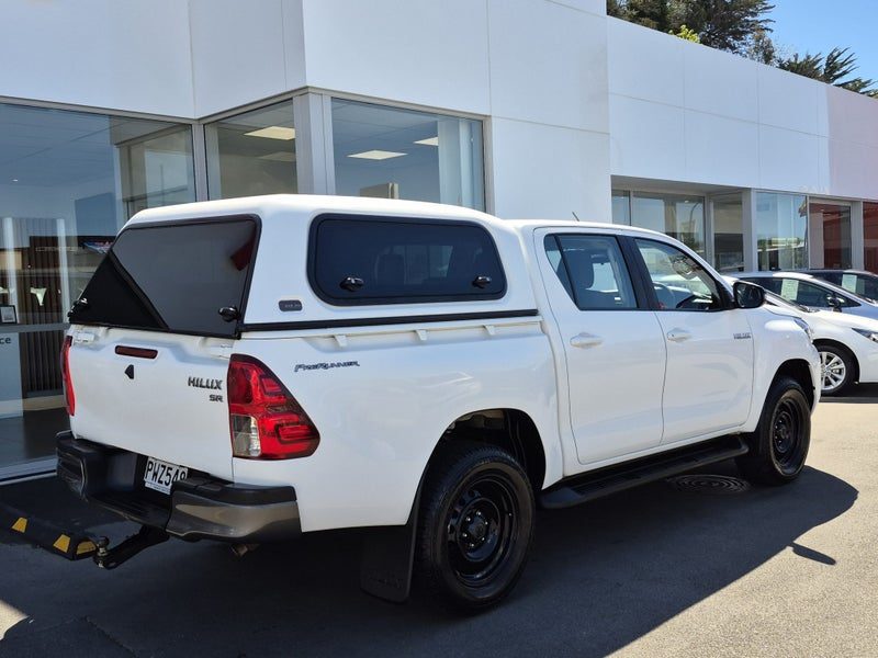 2023 Toyota Hilux SR 2.8DT 2WD Auto, photo 3