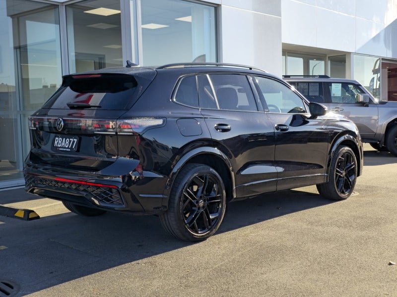 2025 Volkswagen Tiguan R-Line, photo 3